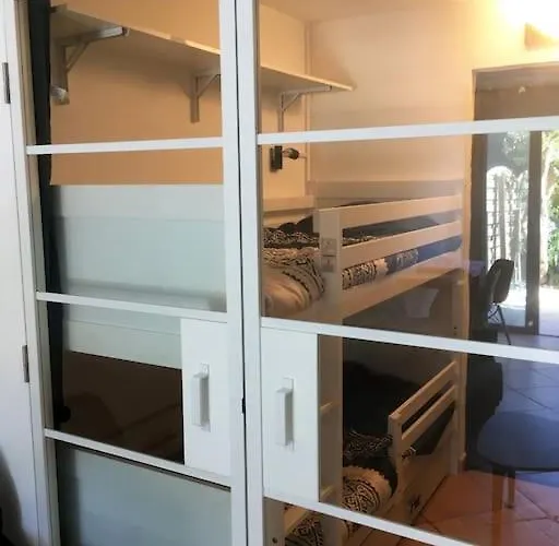 Apartman Cap Studio-cabine Jardin Clos, Port Et